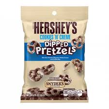Hershey's Cookies N Creme Dipped Pretzels Peg 4.25oz 12ct - candynow.ca