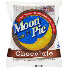 Moon Pie Chocolate 2.75oz 12ct - candynow.ca