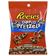 Reese's Dipped Pretzels Peg Bag 4.25oz 12ct - candynow.ca